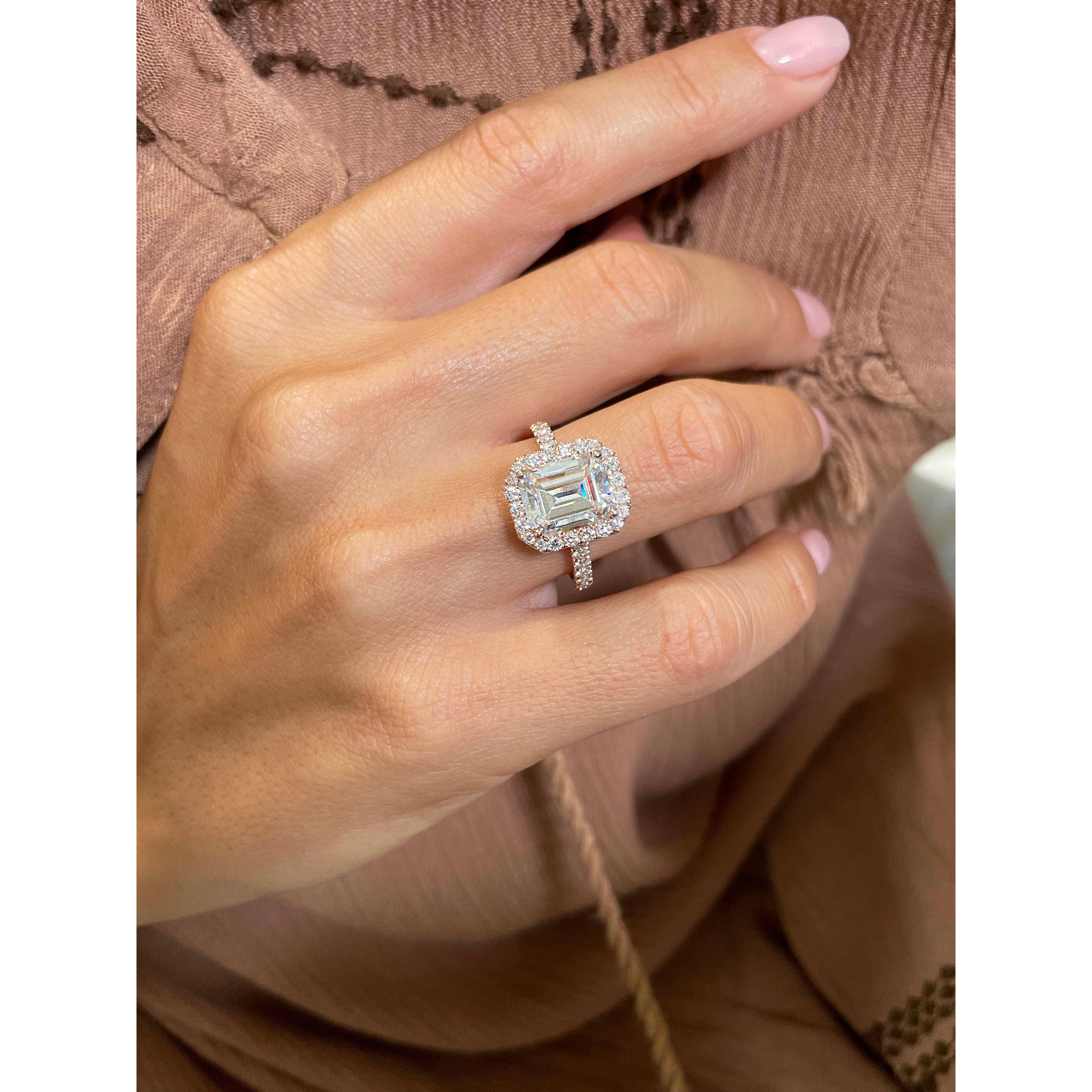 Zoey Moissanite & Diamonds Ring   (4 Carat) -14K Rose Gold