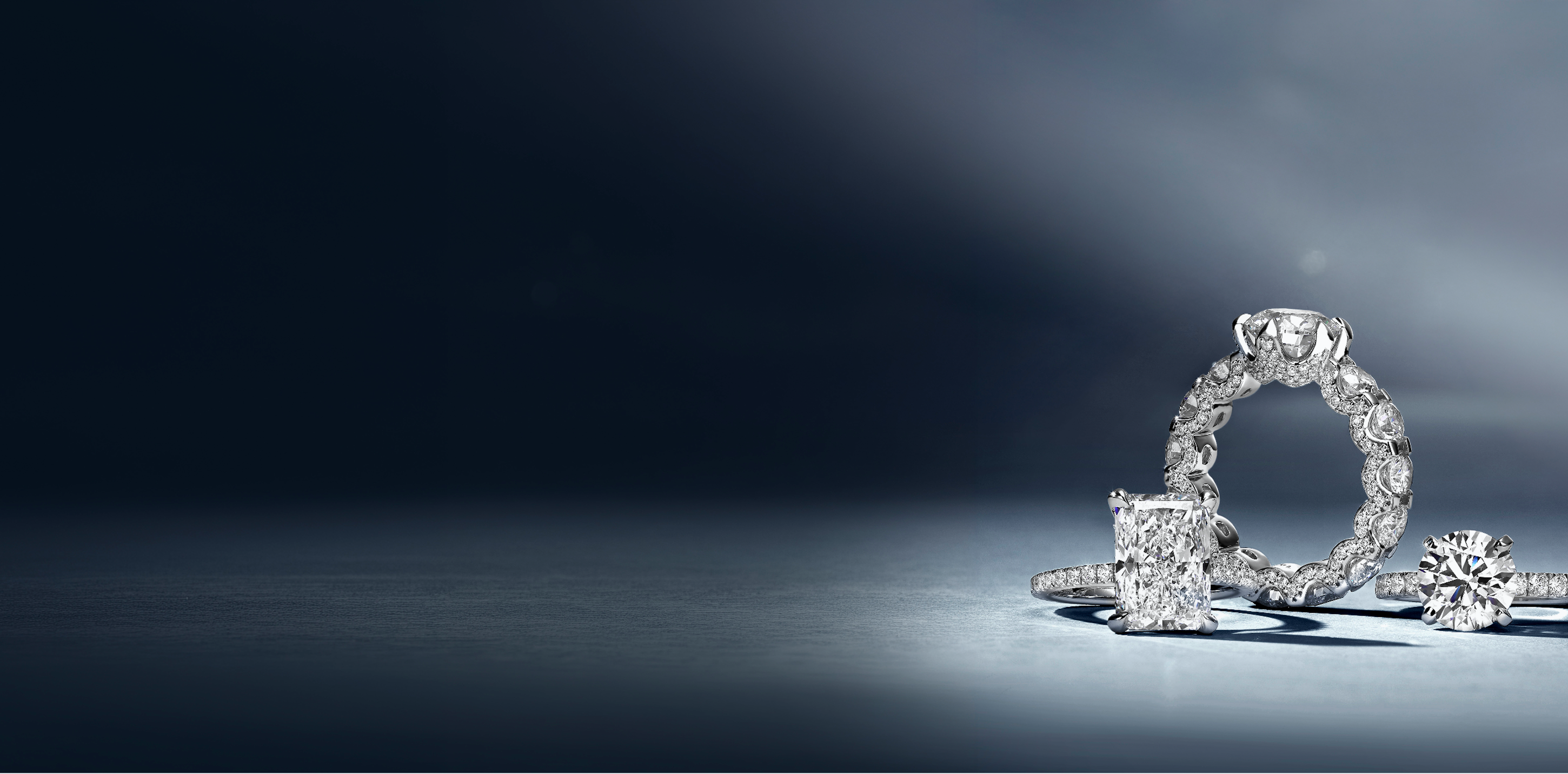 Lab grown diamond engagement rings in platinum