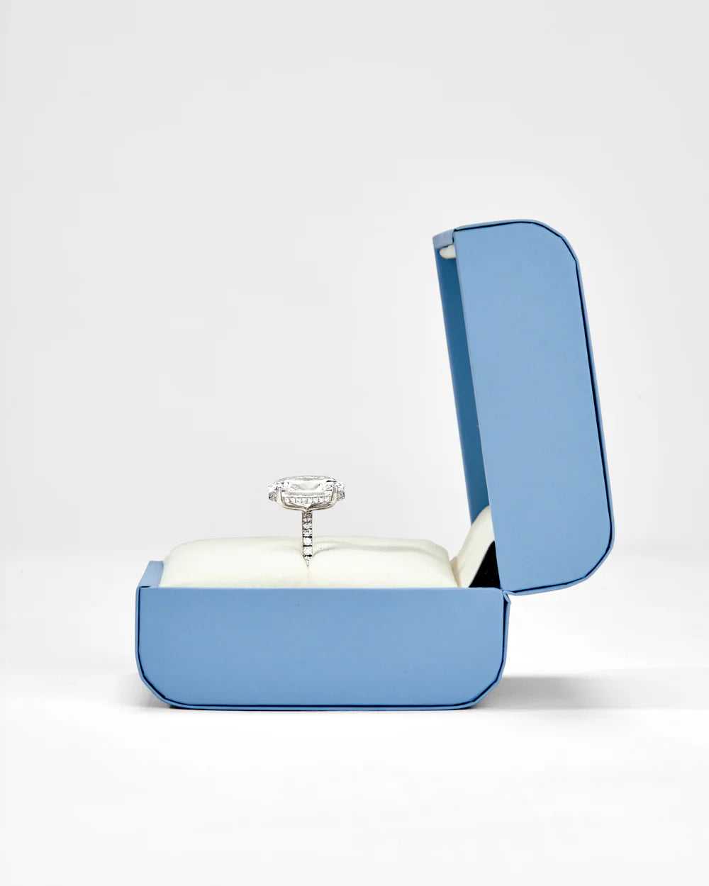 Best Brilliance white and gold outer box